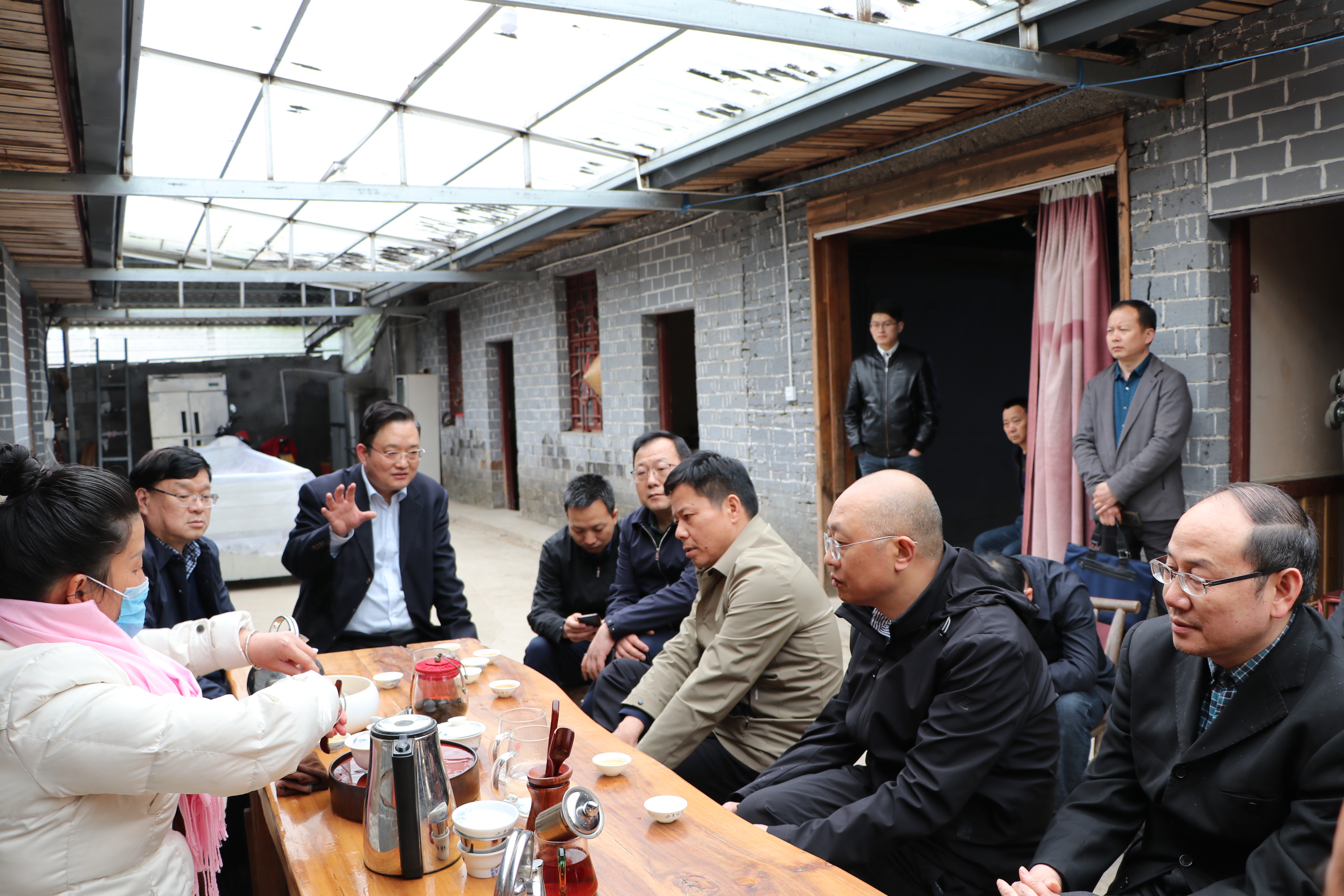 歐程遠、朱用文等領導調(diào)研集團 天子山御茶園有限公司